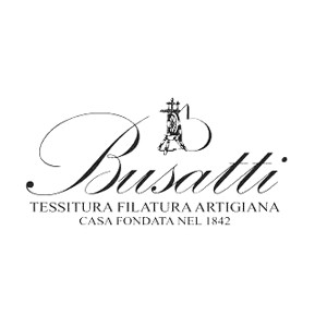 Logo von Busatti mit Text über handwerkliche Stoffherstellung und Gründungsjahr 1842.